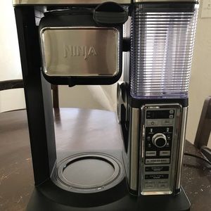 Ninja Coffee Bar CF901